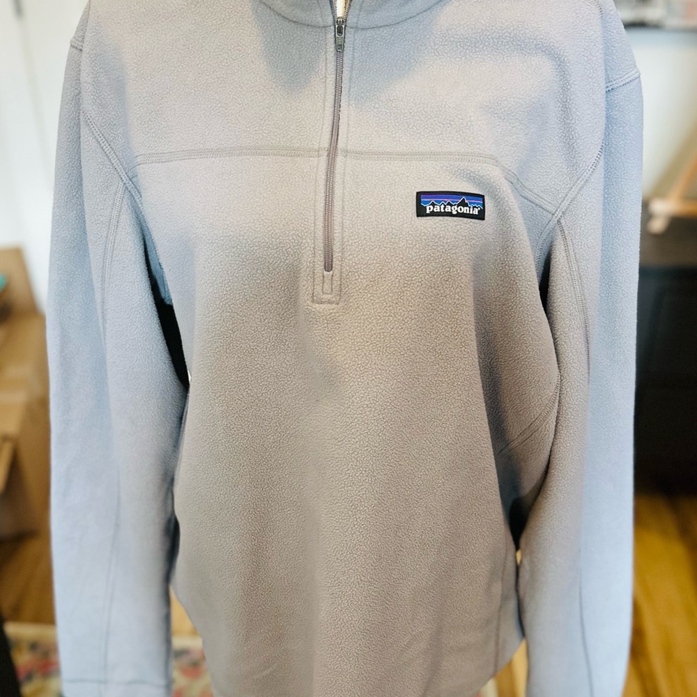 Patagonia Gray Quarter-Zip Fleece Pullover, size Large, new without tags